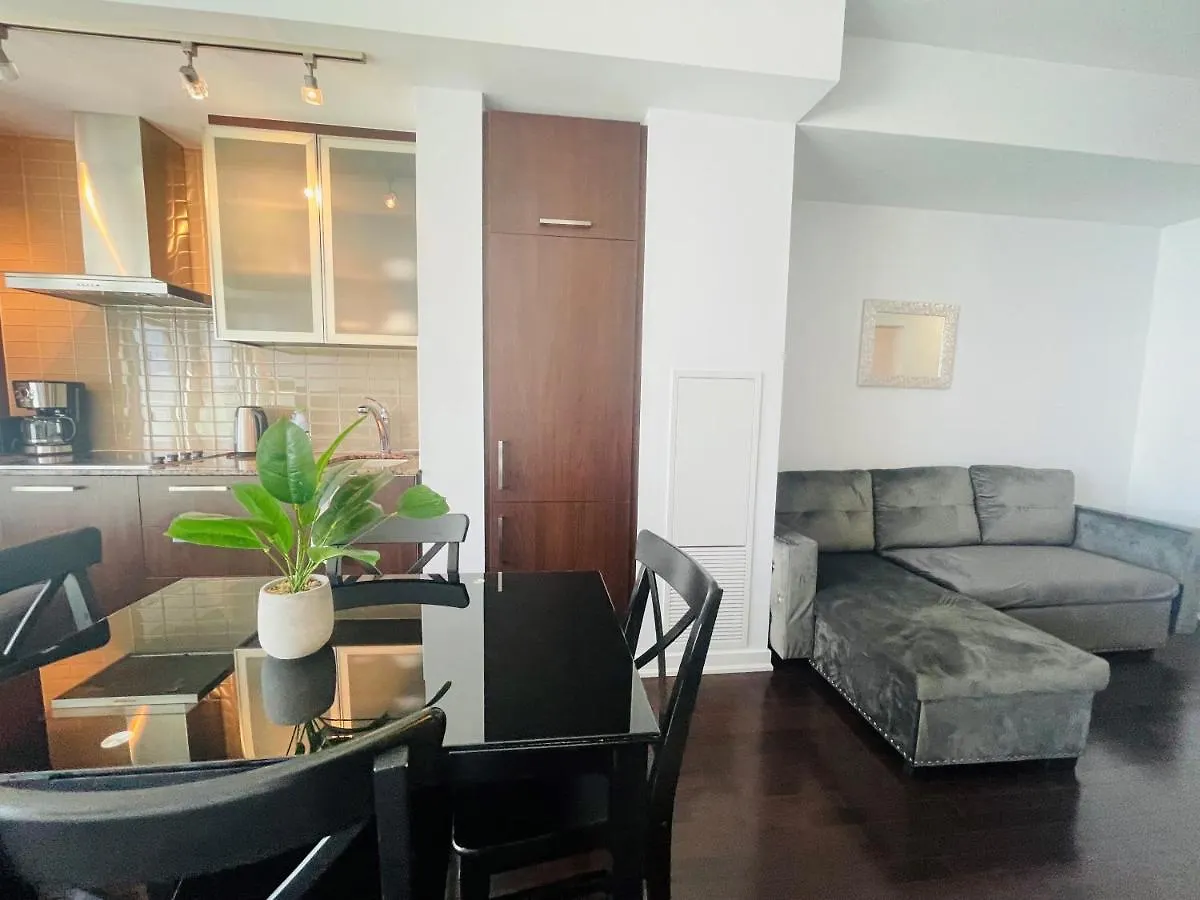 Hotel Comfort Opulence Suites Downtown 20Th Floor Condo City View Suite Toronto Canada