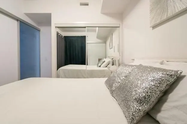 Comfort Opulence Suites Downtown 20Th Floor Condo City View Suite Toronto Canada